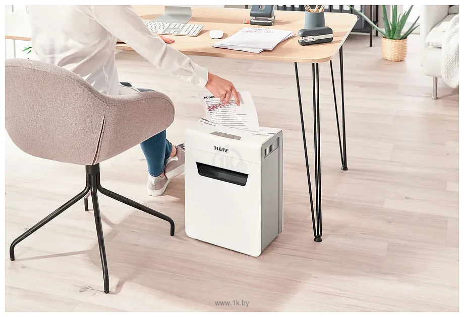 Фотографии Leitz IQ Protect Premium 4M