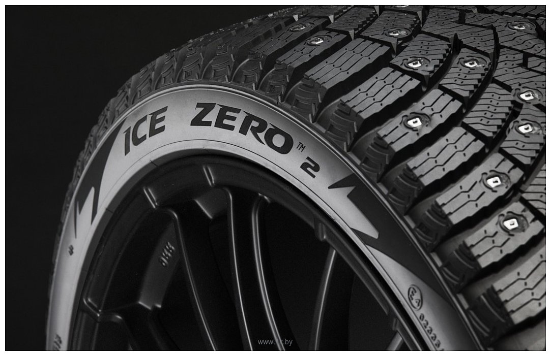 Фотографии Pirelli Scorpion Ice Zero 2 235/55 R18 104H