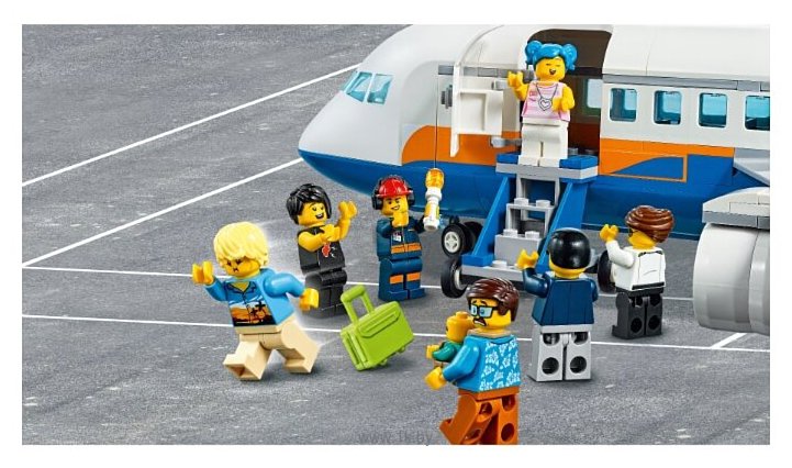 Фотографии LEGO City 60262 Пассажирский самолёт