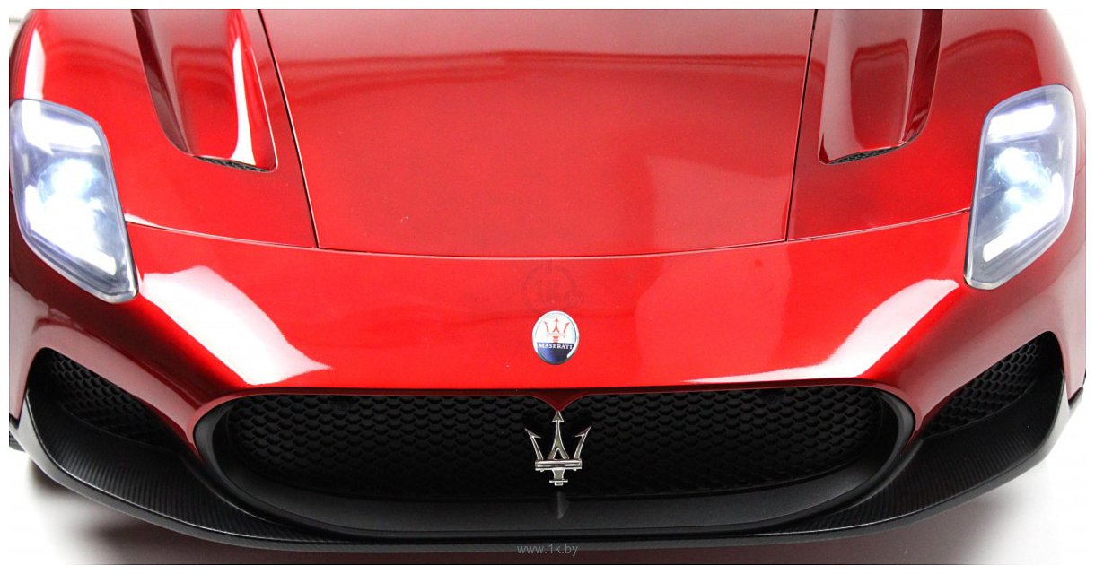 Фотографии RiverToys Maserati MC20 P111PP (красный глянец)