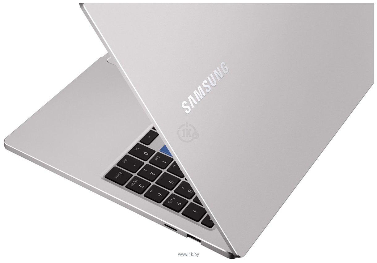 Фотографии Samsung Notebook 7 15.6” (NP750XBE-K01US)