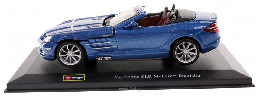Фотографии Bburago Mercedes-Benz SLR McLaren Roadster 18-42014 (синий)