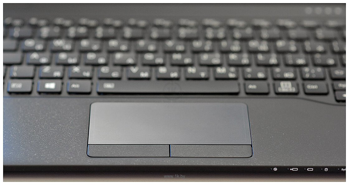 Фотографии Fujitsu LifeBook U939 (U9390M0018RU/WIN10PRO)