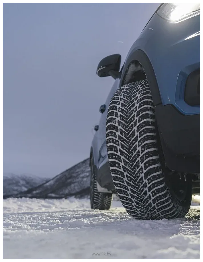 Фотографии Nokian Hakkapeliitta 10p SUV 285/45 R21 113T