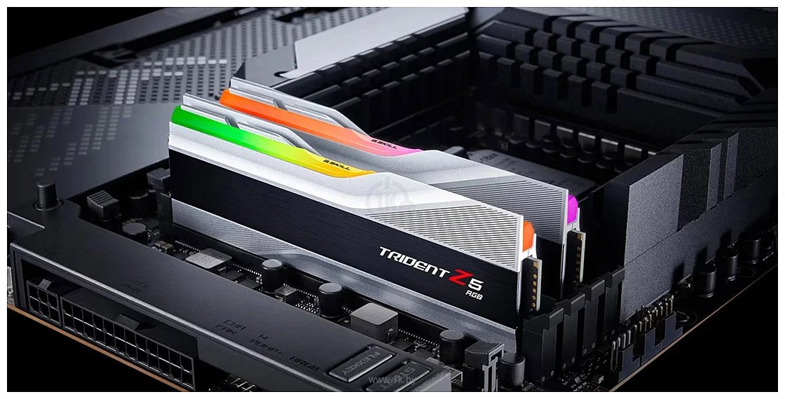 Фотографии G.SKILL Trident Z5 RGB F5-5600J2834F32GX2-TZ5RS