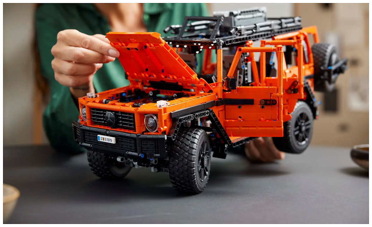 Фотографии LEGO Technic 42177 Профессиональная линейка Mercedes-Benz G500