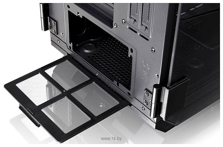 Фотографии Thermaltake View 71 Tempered Glass Edition