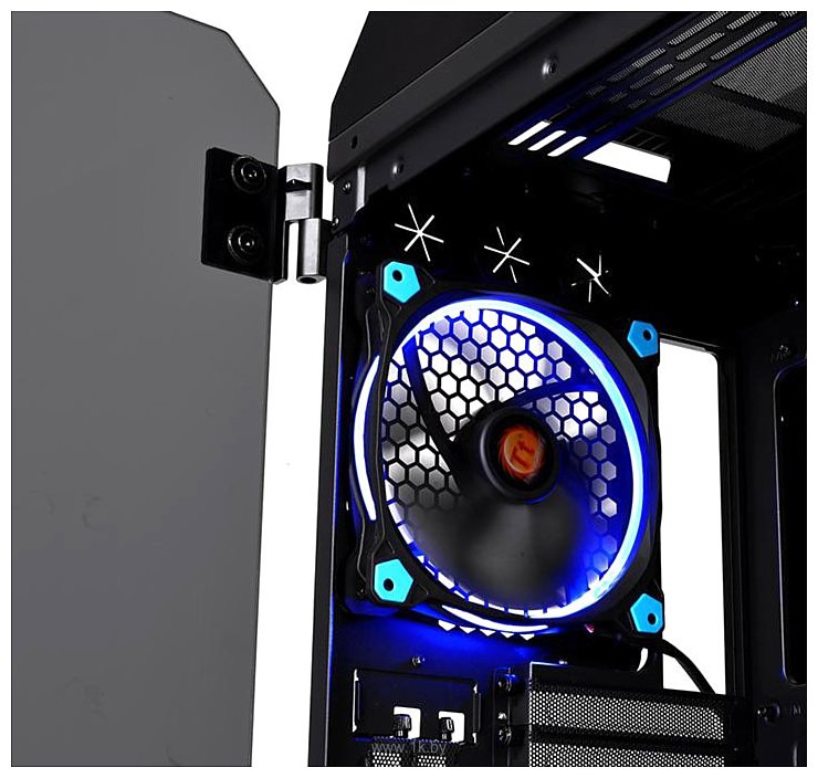 Фотографии Thermaltake View 71 Tempered Glass Edition