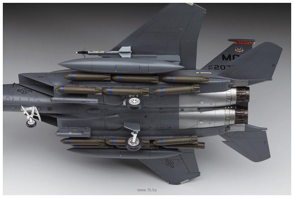 Фотографии Hasegawa Истребитель-бомбардировщик F-15E Strike Eagle 1:72