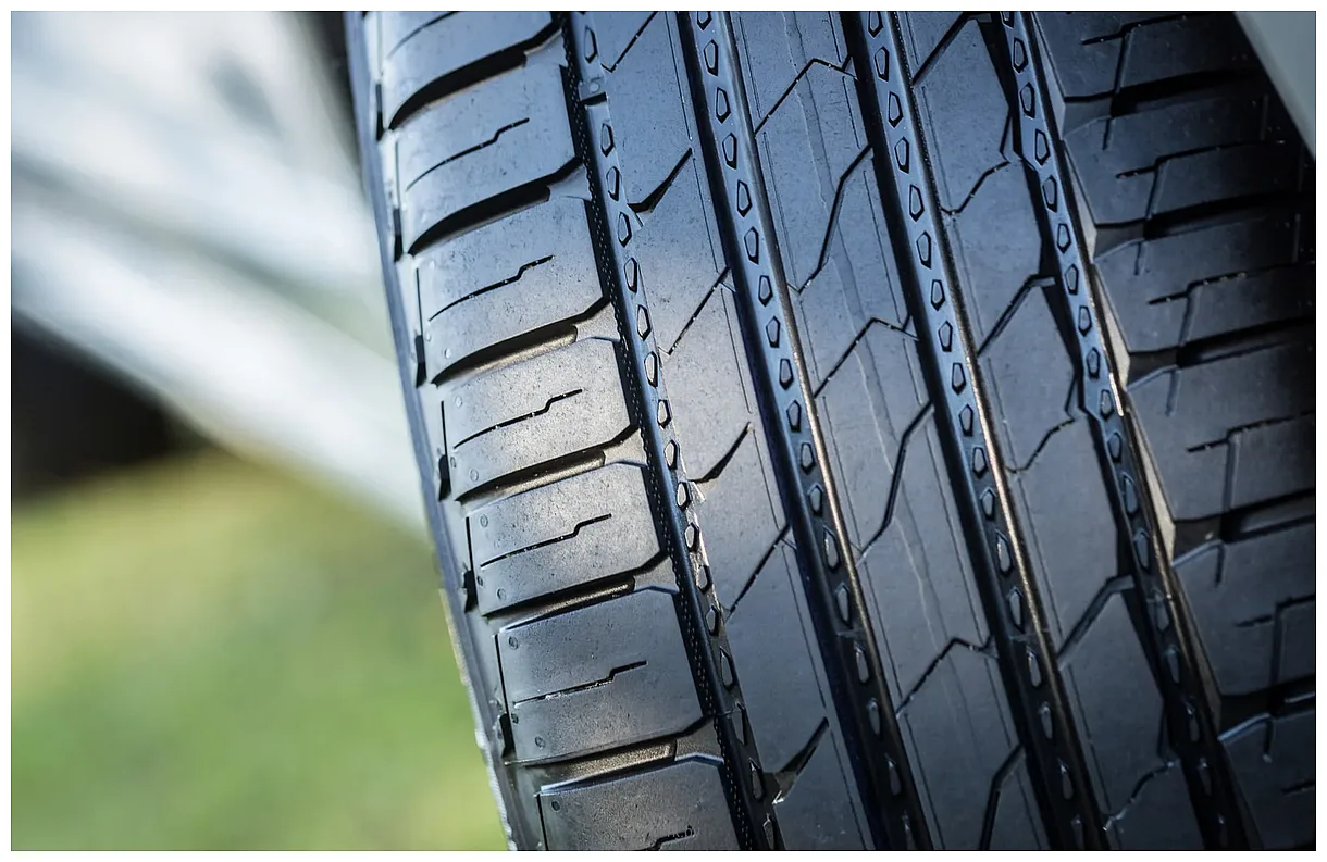 Фотографии Nokian Nordman S2 SUV 235/55 R17 99H