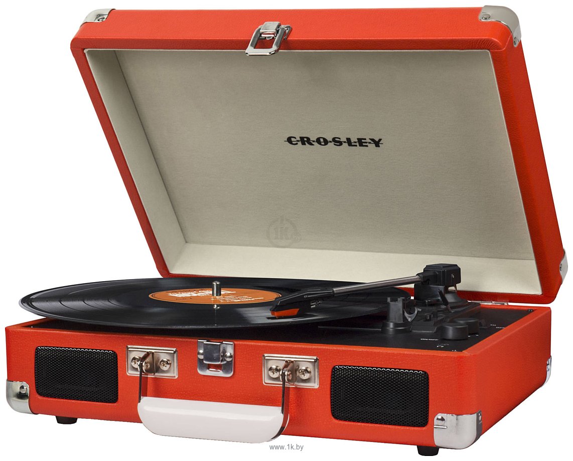 Фотографии Crosley Cruiser Deluxe CR8005D (оранжевый)