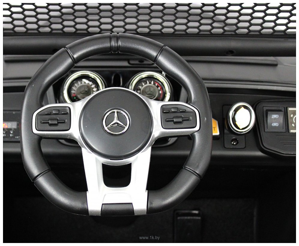 Фотографии RiverToys Mercedes-Benz Unimog Mini P777BP (черный глянец)