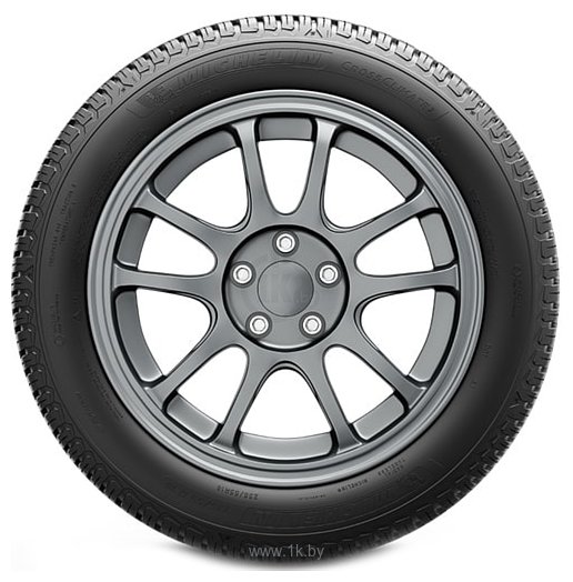 Фотографии Michelin CrossClimate 2 235/45 R18 98Y XL