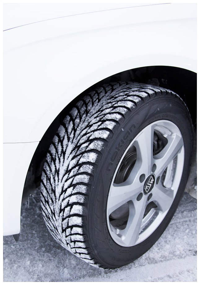 Фотографии Nokian Hakkapeliitta R2 165/60 R15 81 R