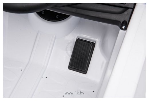 Фотографии RiverToys Audi RS Q8 HL518 (белый)