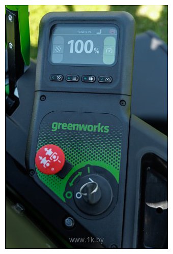 Фотографии Greenworks Zero Turn CrossoverT GC82ZT107  