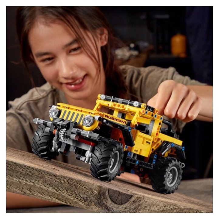 Фотографии LEGO Technic 42122 Jeep Wrangler