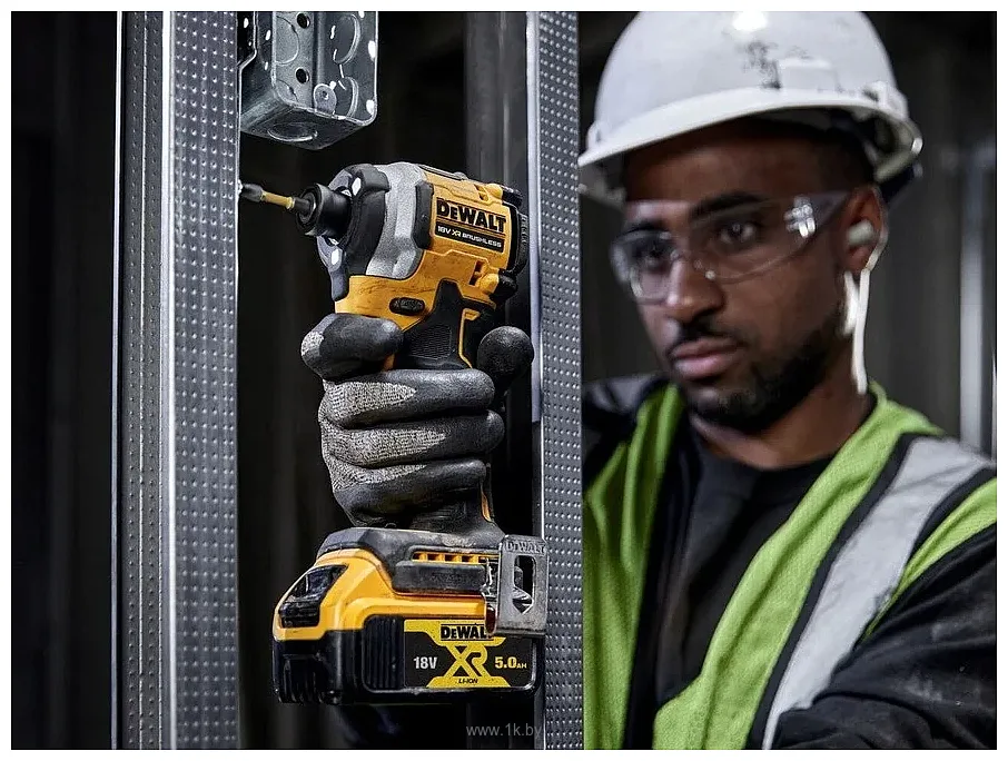 Фотографии DeWALT DCF850E2T