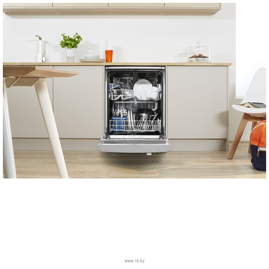 Фотографии Indesit DFG 26B1 NX