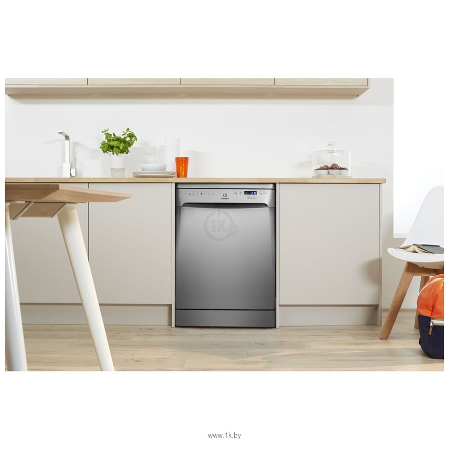 Фотографии Indesit DFG 26B1 NX