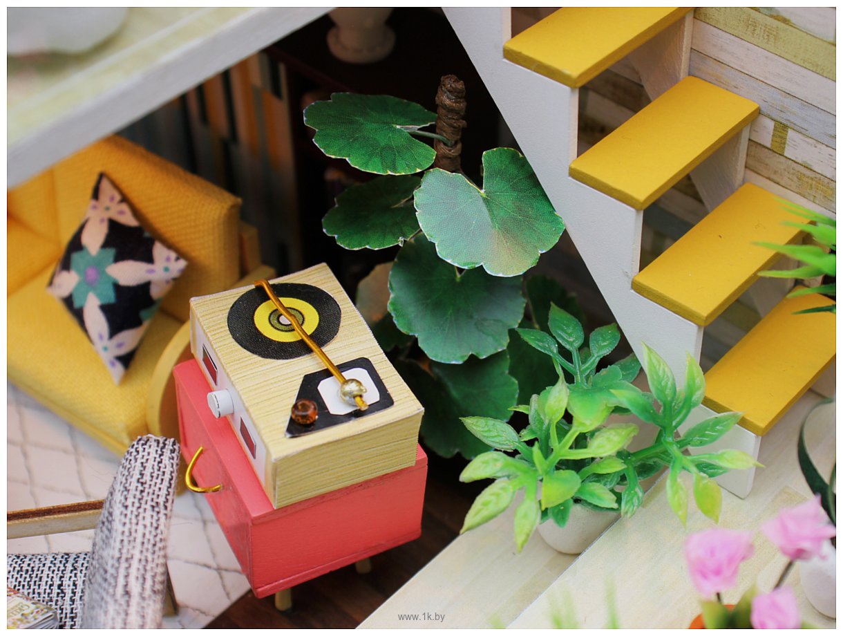 Фотографии Hobby Day DIY Mini House Эколофт (M031)