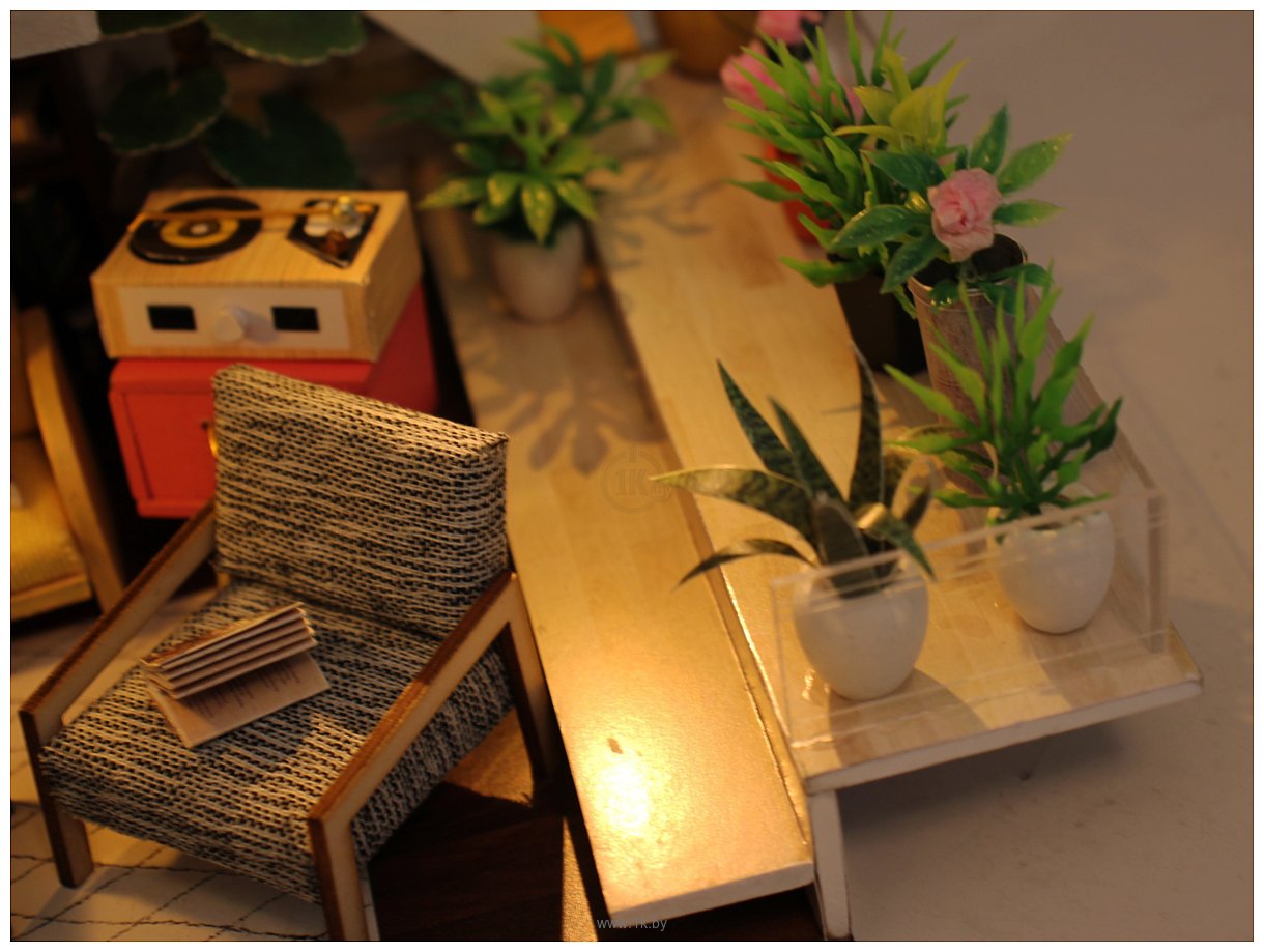 Фотографии Hobby Day DIY Mini House Эколофт (M031)