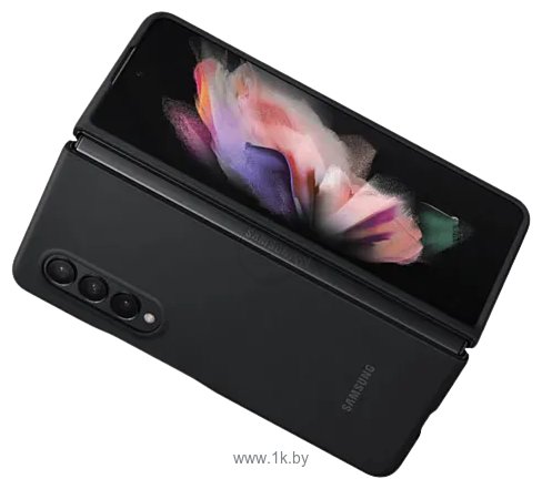 Фотографии Samsung Silicone Cover для Samsung Galaxy Z Fold3 (черный)