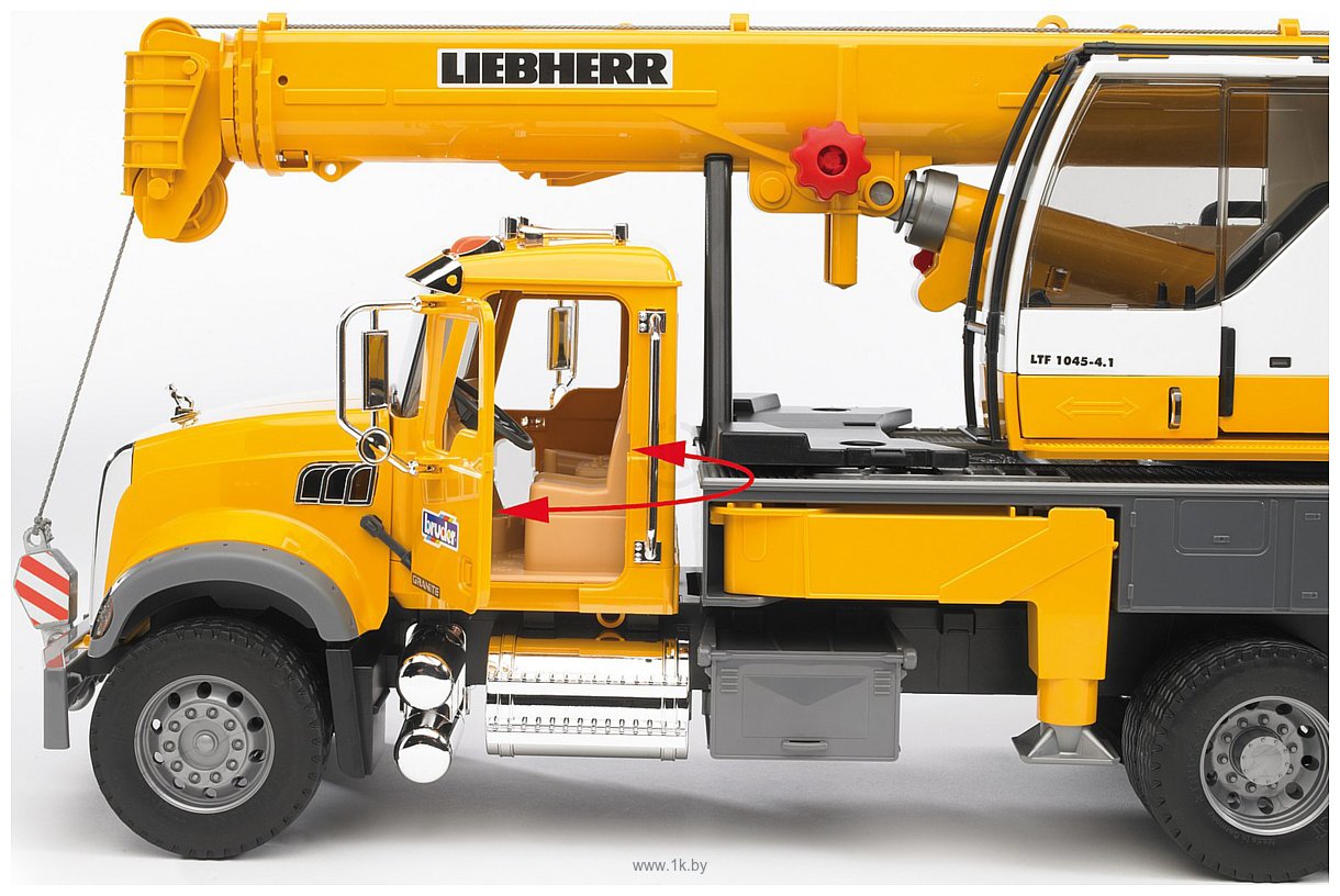 Фотографии Bruder MACK Granite Liebherr crane truck 02818