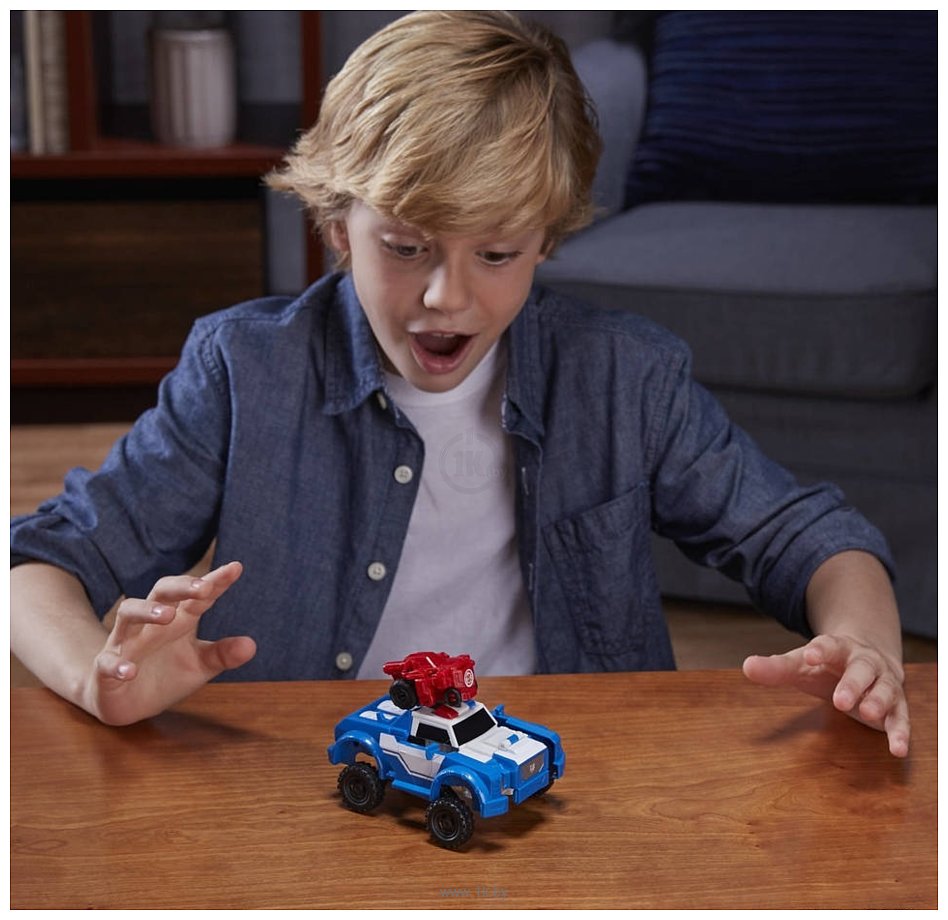 Фотографии Hasbro Transformers Роботы под прикрытием. Гирхэд-Комбайнер. Стронгарм