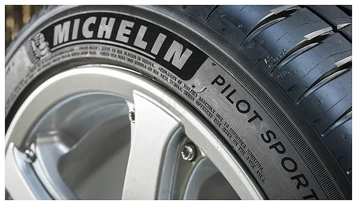 Фотографии Michelin Pilot Sport 4 215/50 R17 95Y