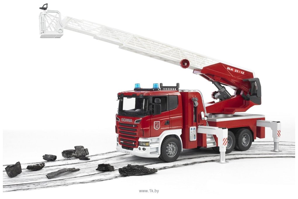 Фотографии Bruder Scania R-series Fire engine with water pump 03590