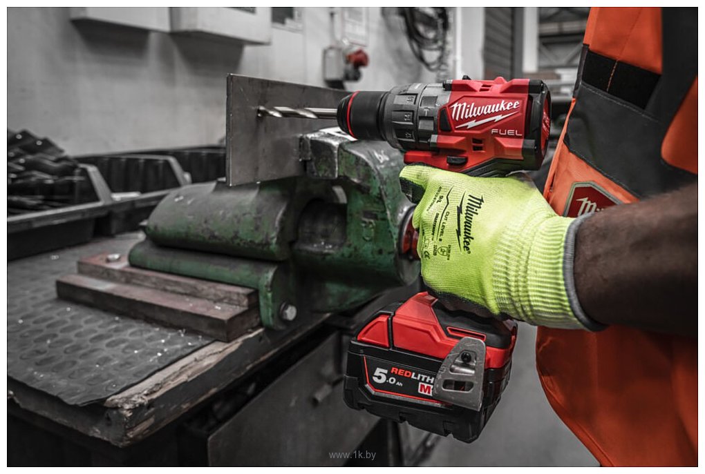 Фотографии Milwaukee M18 FUEL M18FPD3-0 4933498060 (без АКБ)