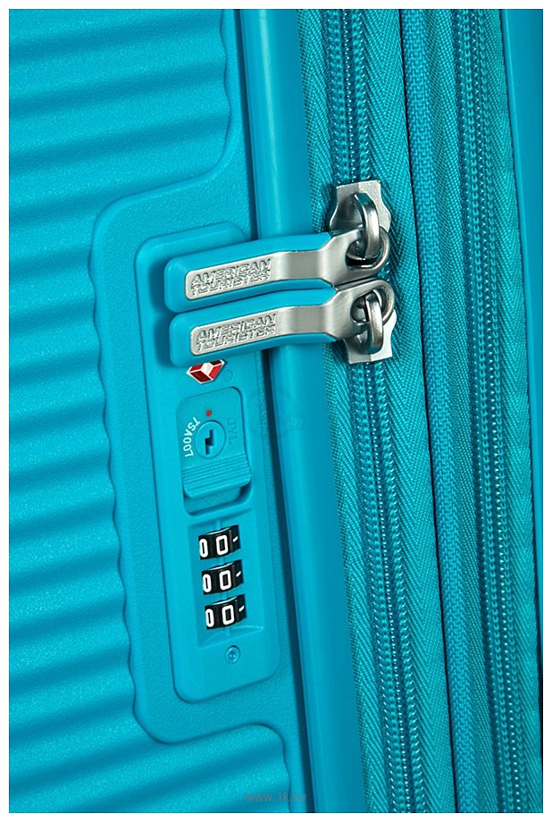 Фотографии American Tourister Soundbox Summer Blue 55 см