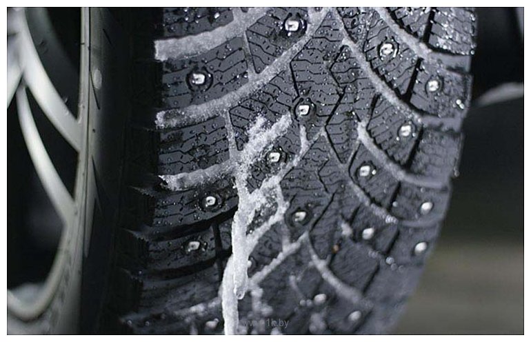 Фотографии Pirelli Scorpion Ice Zero 2 265/65 R17 116T