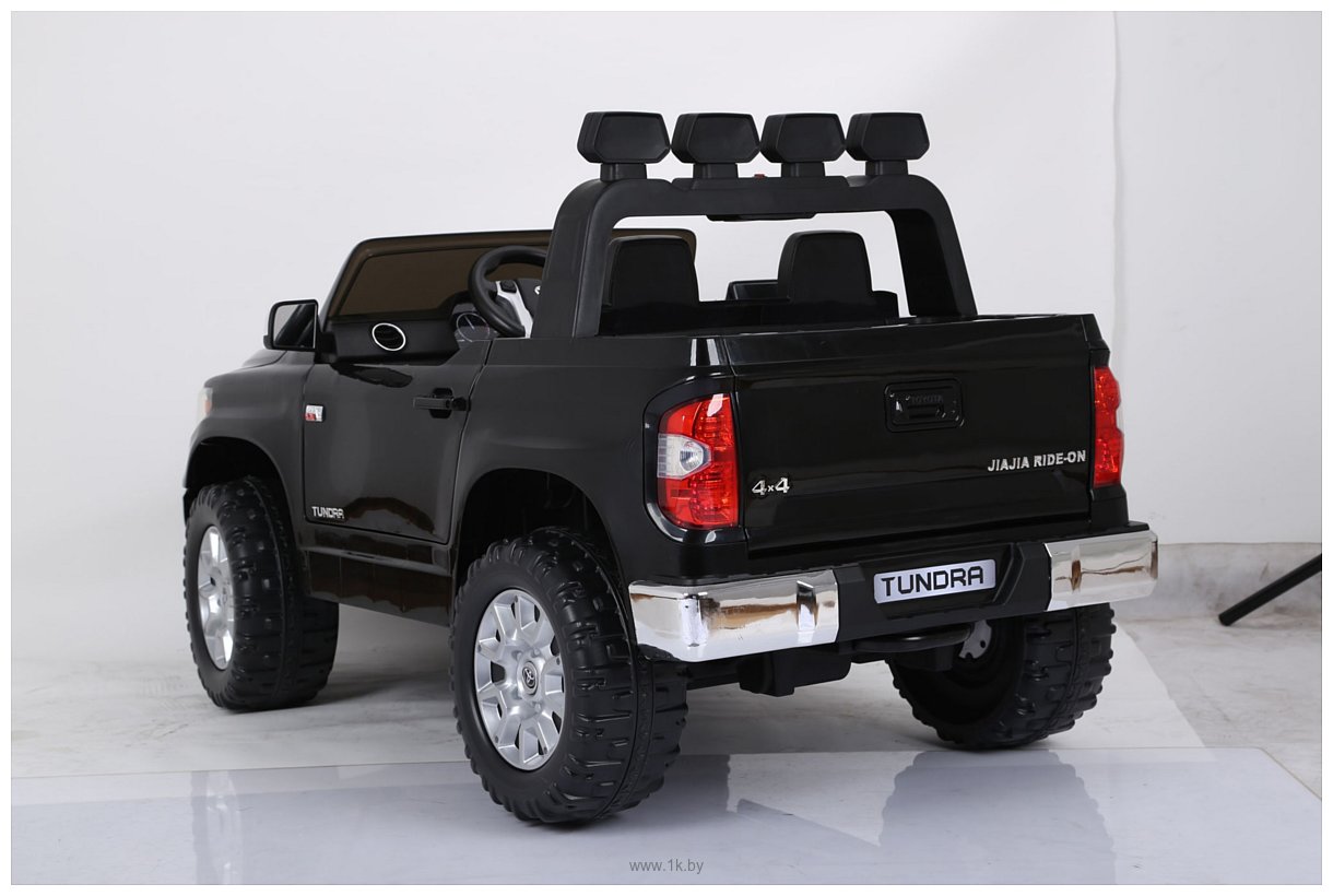 Фотографии Wingo Toyota Tundra Mini Lux (черный)