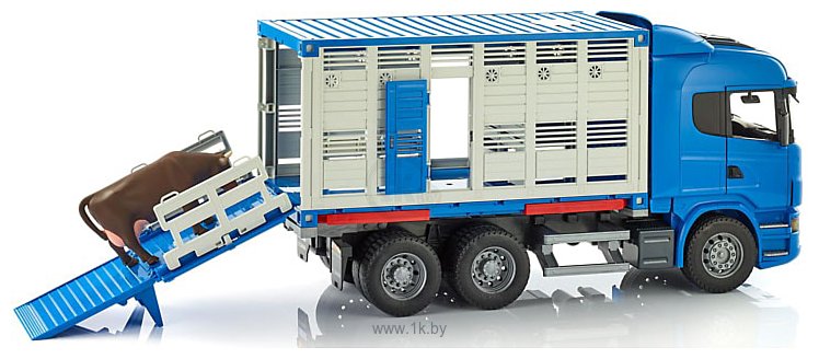 Фотографии Bruder Scania R-Series livestock transporter with one cow 03549