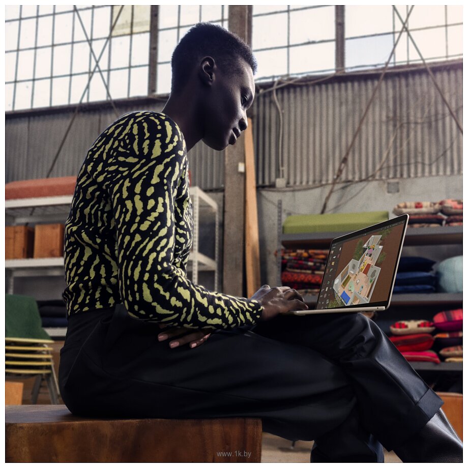 Фотографии Apple Macbook Air 13" M3 2024 (Z1B7000AU)