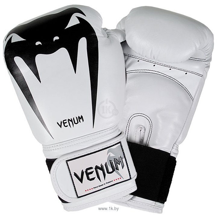 Фотографии Venum Giant Boxing Gloves