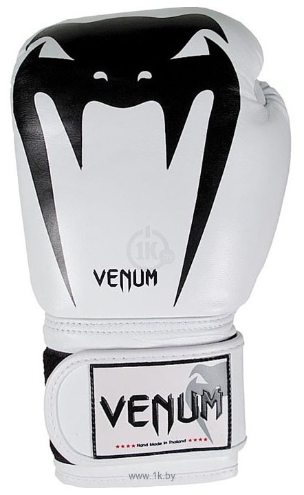 Фотографии Venum Giant Boxing Gloves