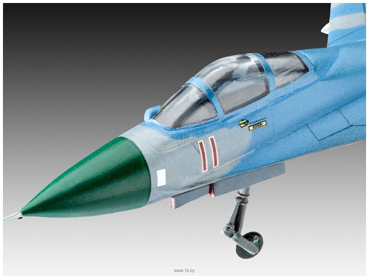 Фотографии Revell 03948 Советский истребитель Su-27 Flanker