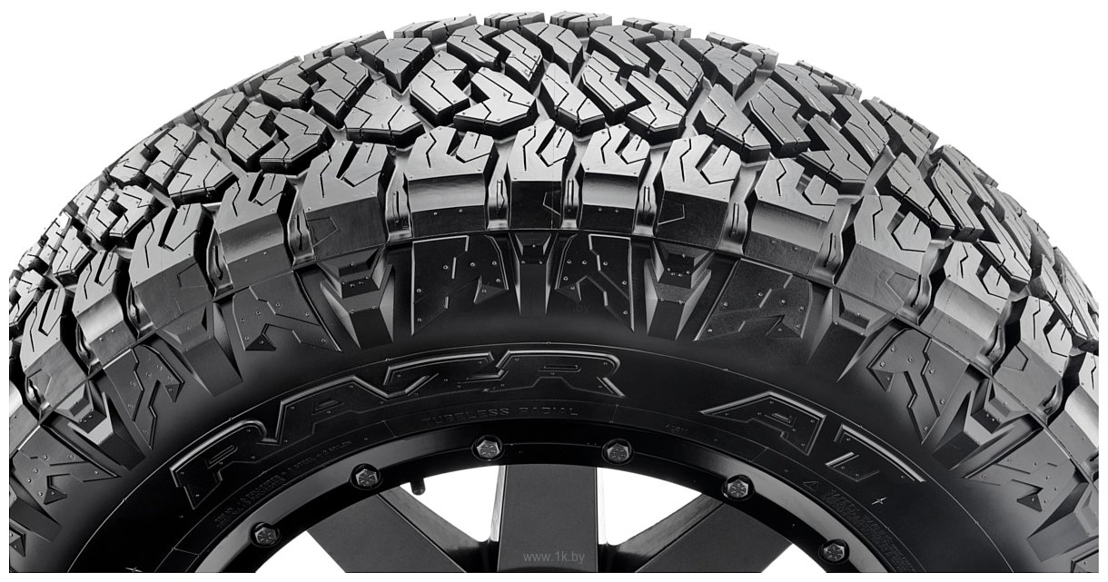 Фотографии Maxxis RAZR AT 265/70 R16 121/118S