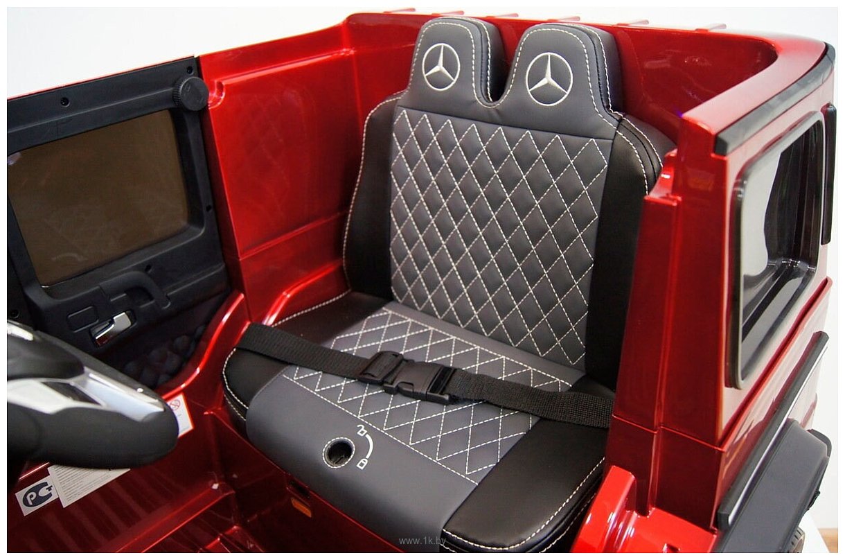 Фотографии RiverToys Mercedes-Benz G65 AMG (красный)