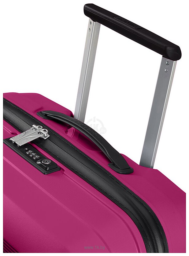 Фотографии American Tourister Airconic Deep Orchid 67 см