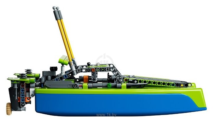 Фотографии LEGO Technic 42105 Катамаран
