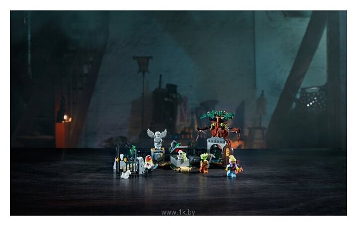 Фотографии LEGO Hidden Side 70420 Загадка старого кладбища