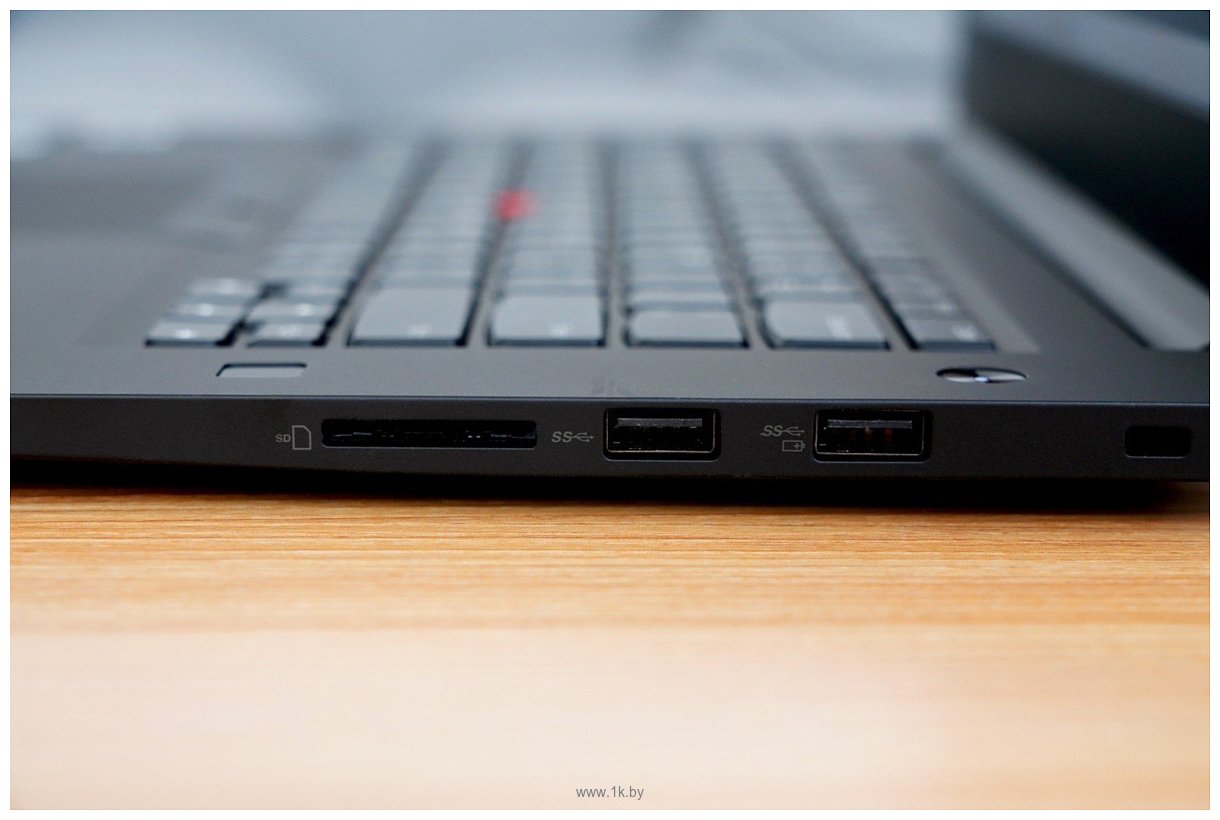 Фотографии Lenovo ThinkPad P1 2nd Gen. (20QT0051RT)