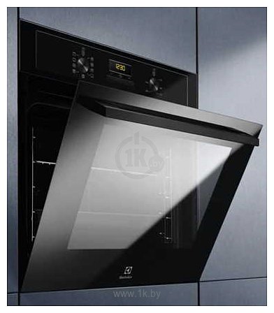 Фотографии Electrolux SurroundCook FLEX 600 EOF3H50BK