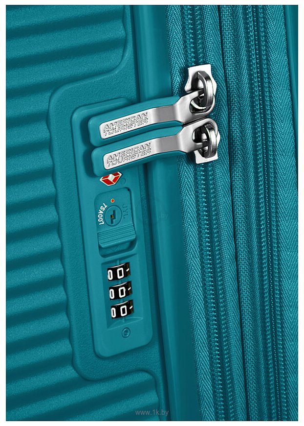 Фотографии American Tourister Soundbox Poolside Blue 67 см