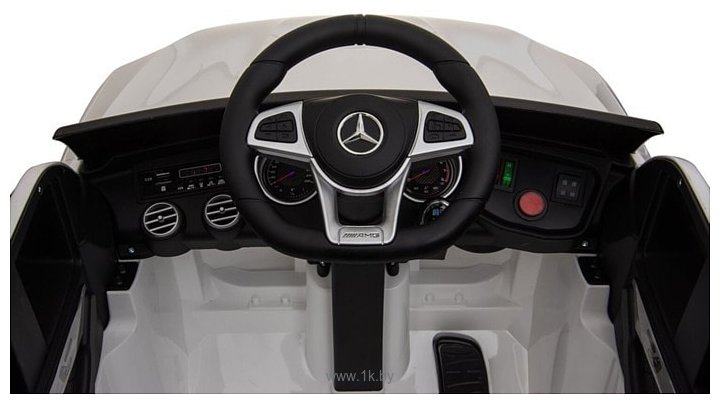 Фотографии Toyland Mercedes-Benz AMG GLC63 Coupe 4X4 Lux (белый)