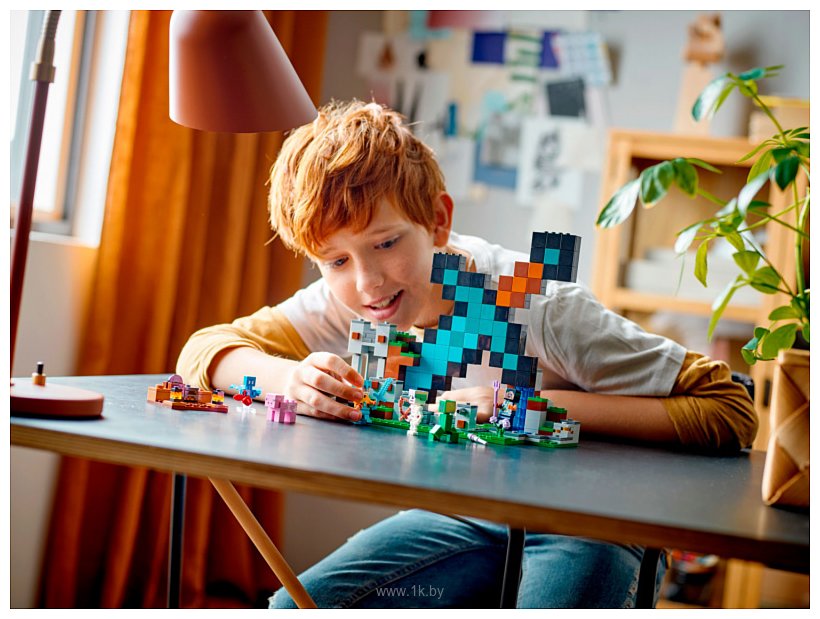 Фотографии LEGO Minecraft 21244 Аванпост мечей